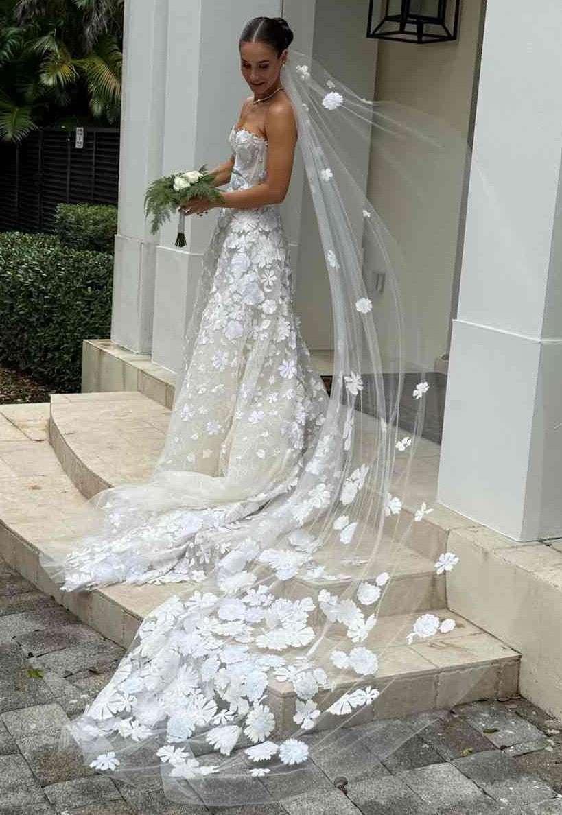 C2025-MZN4 - strapless a-line flower embellished wedding gown