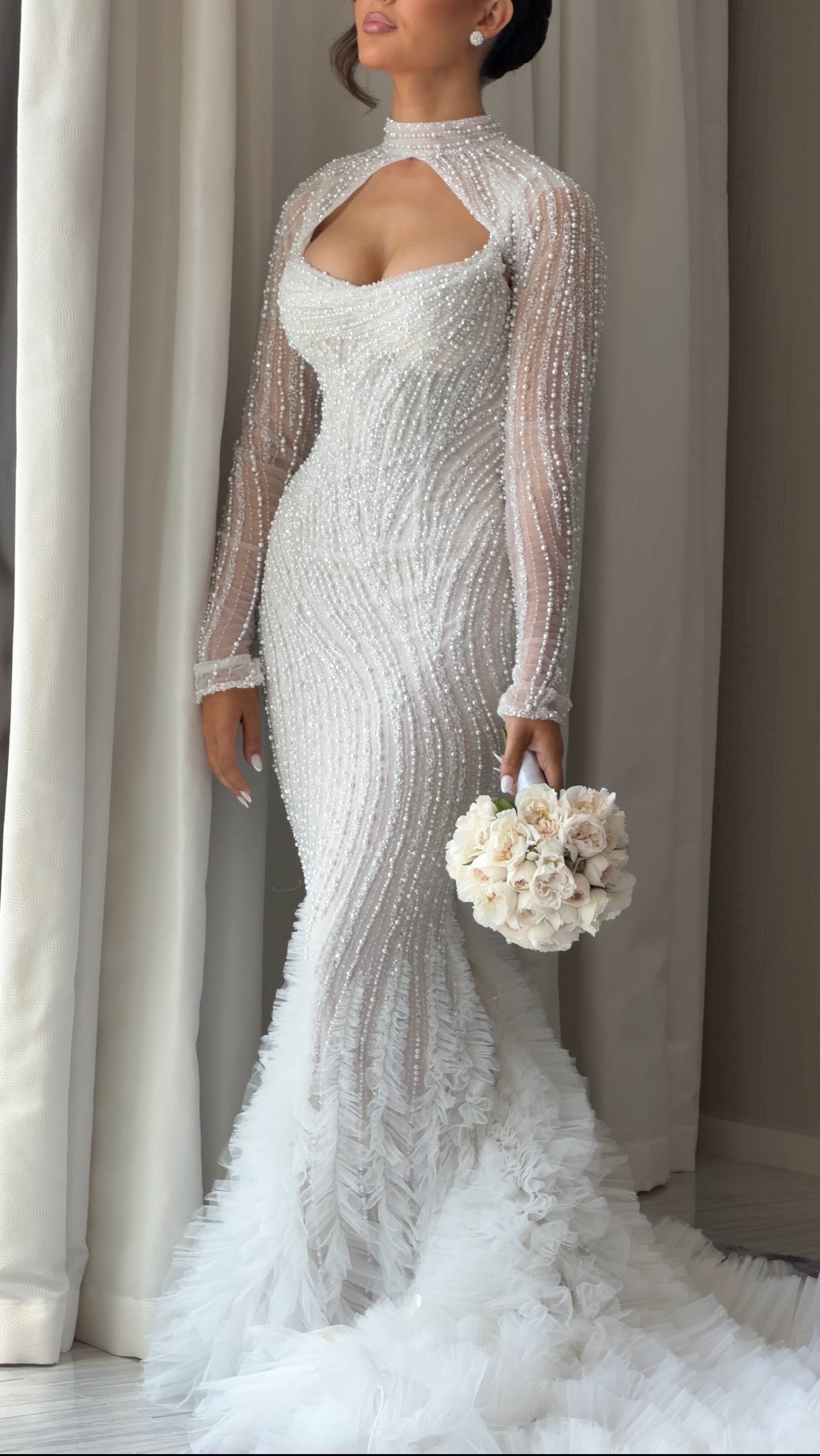 C2025-LDG11 - beaded long sleeve wedding gown