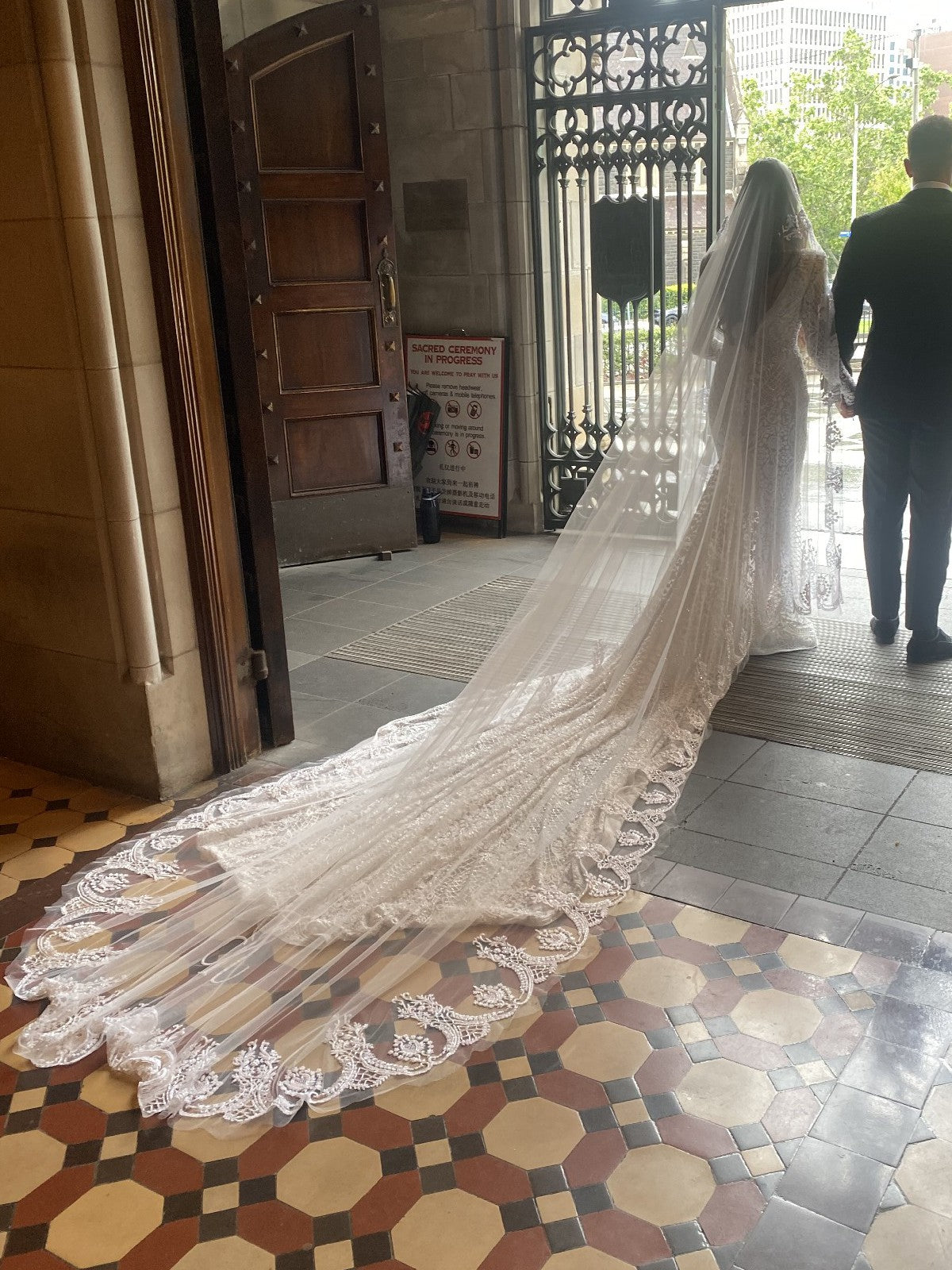 C2025-JT78 - embroidered long sleeve couture wedding gown