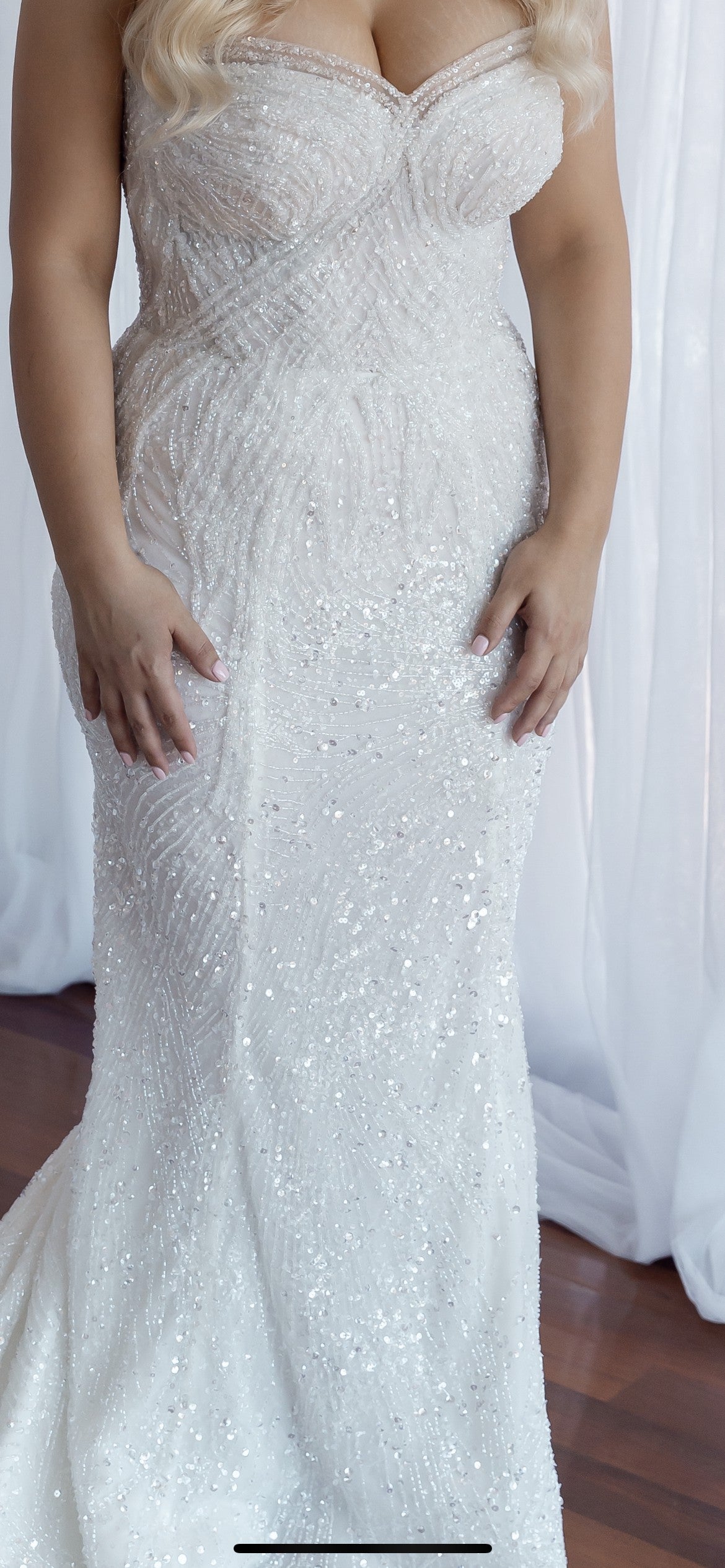 C2025-PC88 - sweetheart strapless plus size beaded wedding dress