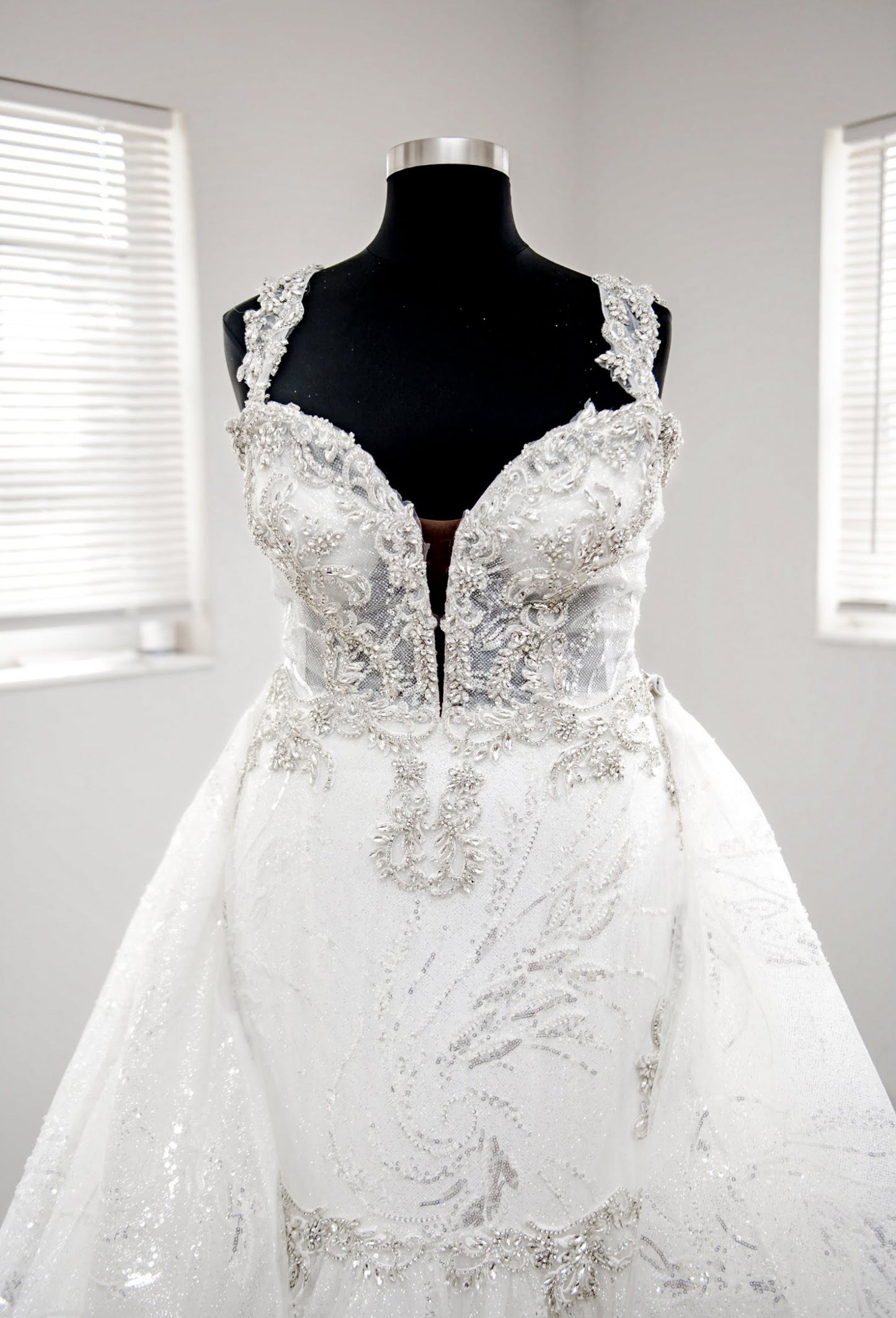 C2025-PB17 - crystal bling beaded plus size wedding gown