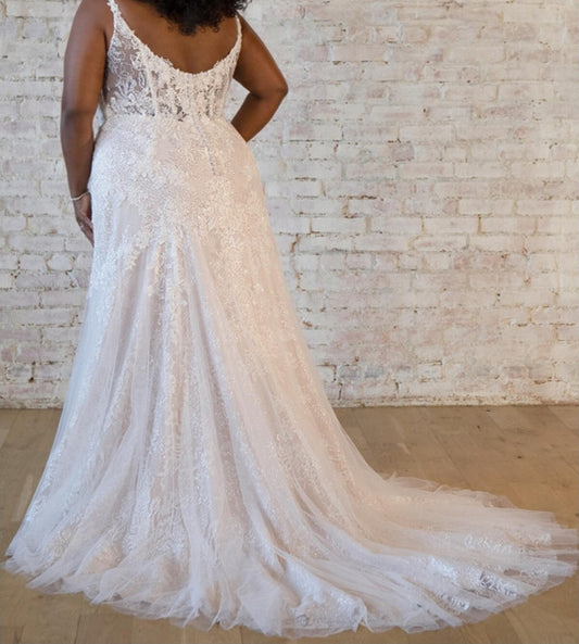 C2026SY-1426 - plus size lace wedding dress with spaghetti shoulder straps
