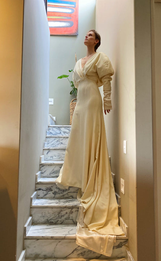 C2023-LS2G - Leg of Mutton long sleeve wedding gown