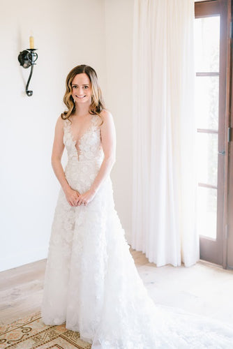 C2023-SA72F - Sleeveless a-line flower motif wedding gown