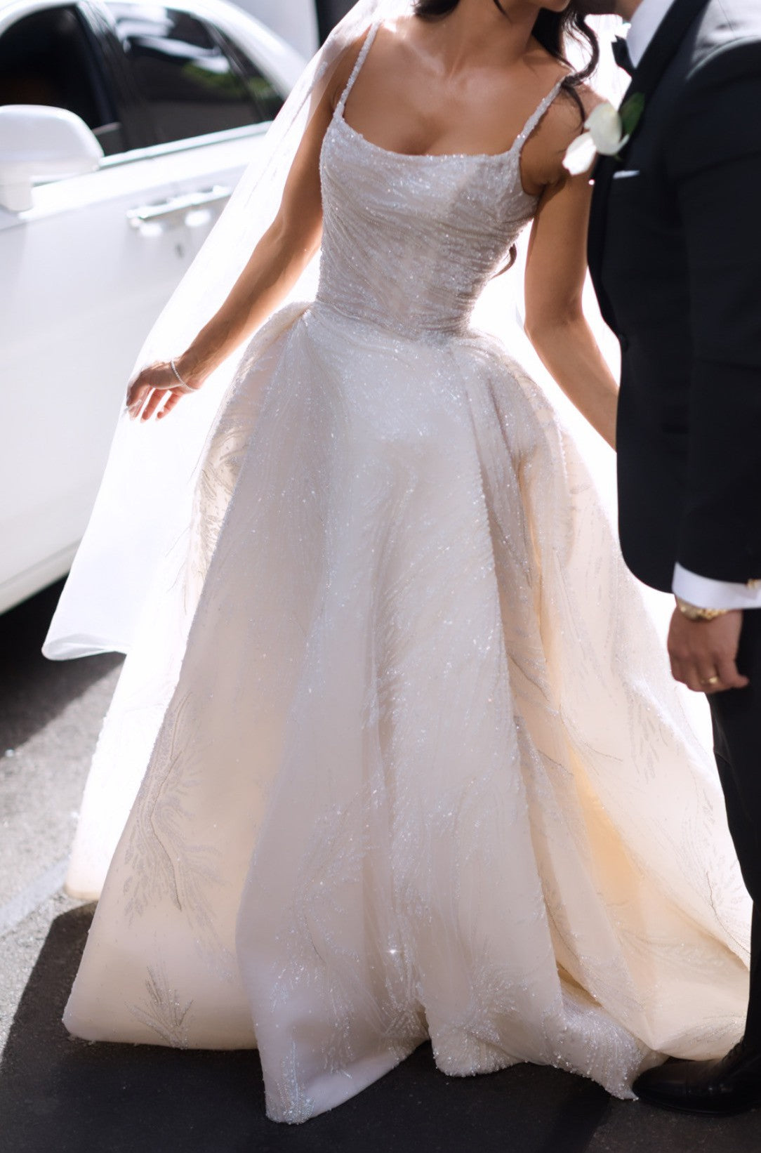 C2023-BGR46 - Robe de mariée formelle à bretelles spaghetti et perles