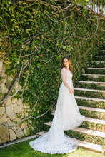 C2023-SA72F - Sleeveless a-line flower motif wedding gown