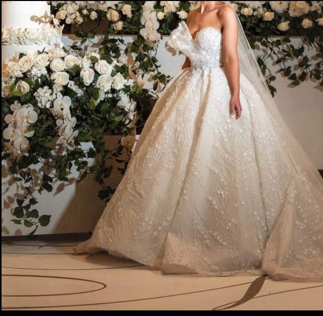 C2023-SBG6W - sweetheart beaded strapless formal ball gown wedding dress