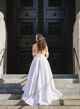 C2023-SA429 - strapless a-line tiered wedding gown