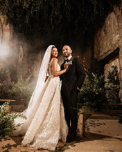 C2023-BG84P - Vestido de novia 3D sin mangas con cinturón y sobrefalda desmontable