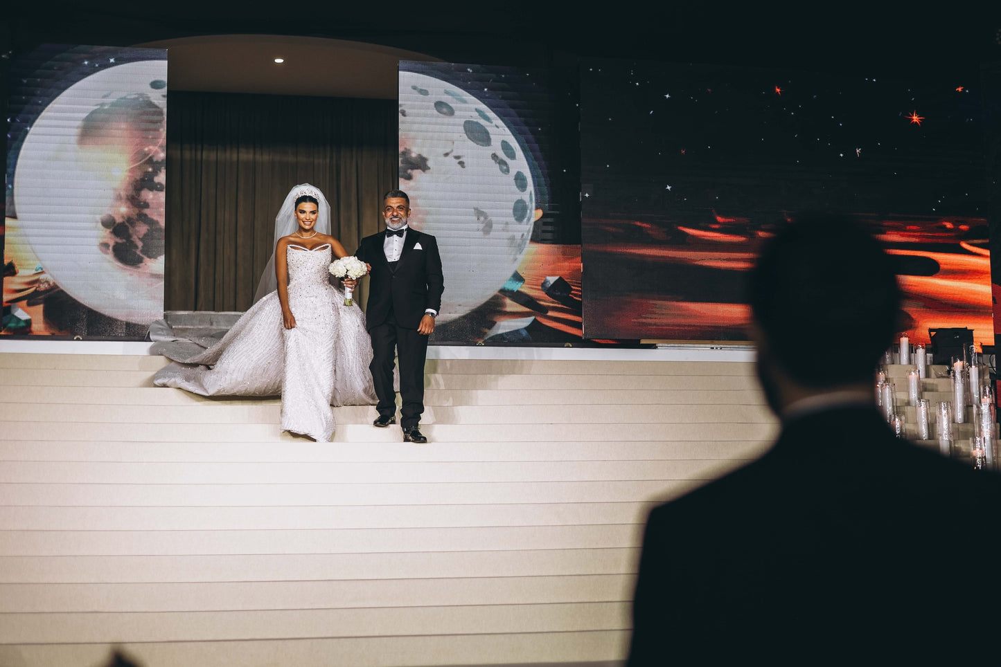 C2023-CB51C - Vestido de novia ajustado, sexy, sin tirantes, con cuentas de cristal y sobrefalda desmontable