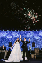 C2023-B2277 - Vestido de novia estilo tubo con pedrería brillante y sobrefalda de cola desmontable