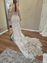 C2023-LS007B - vestidos de novia de encaje de manga larga transparente con escote ilusión