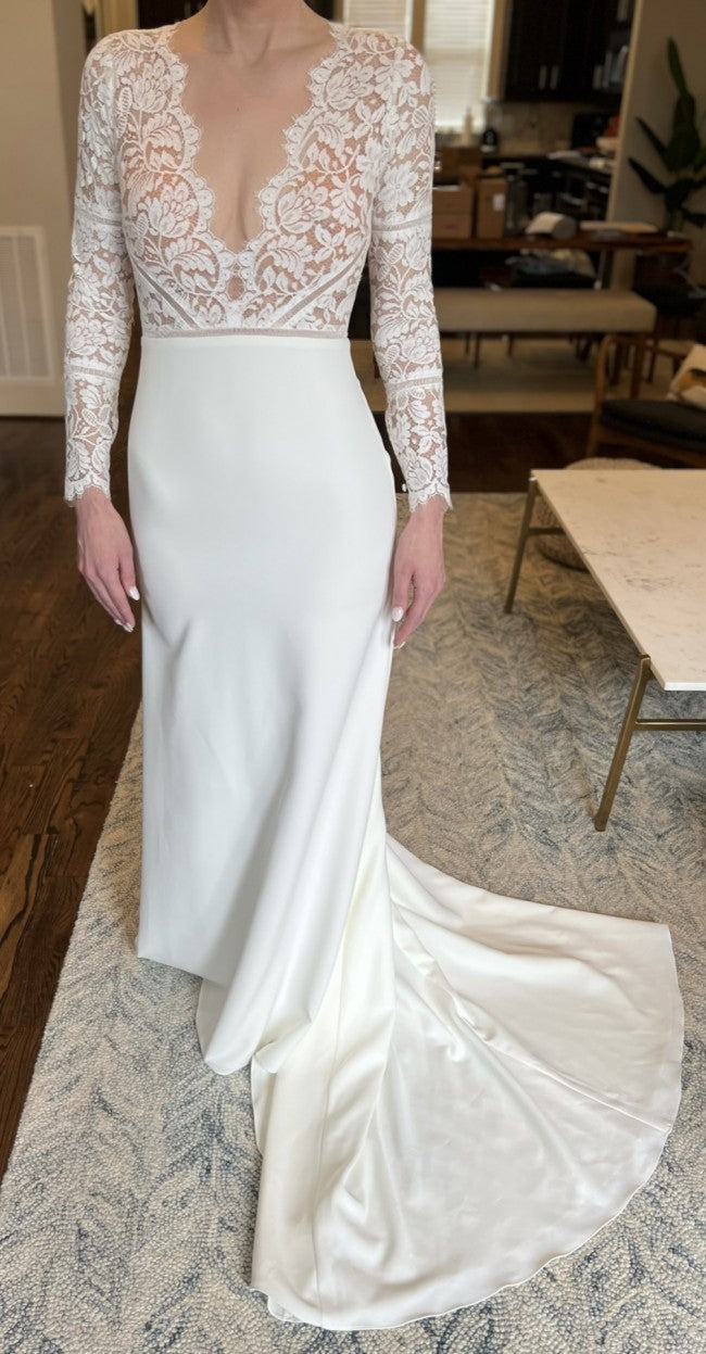C2023-LSL44V - Vestido de novia sexy de encaje, manga larga, escote en V y espalda cerrada