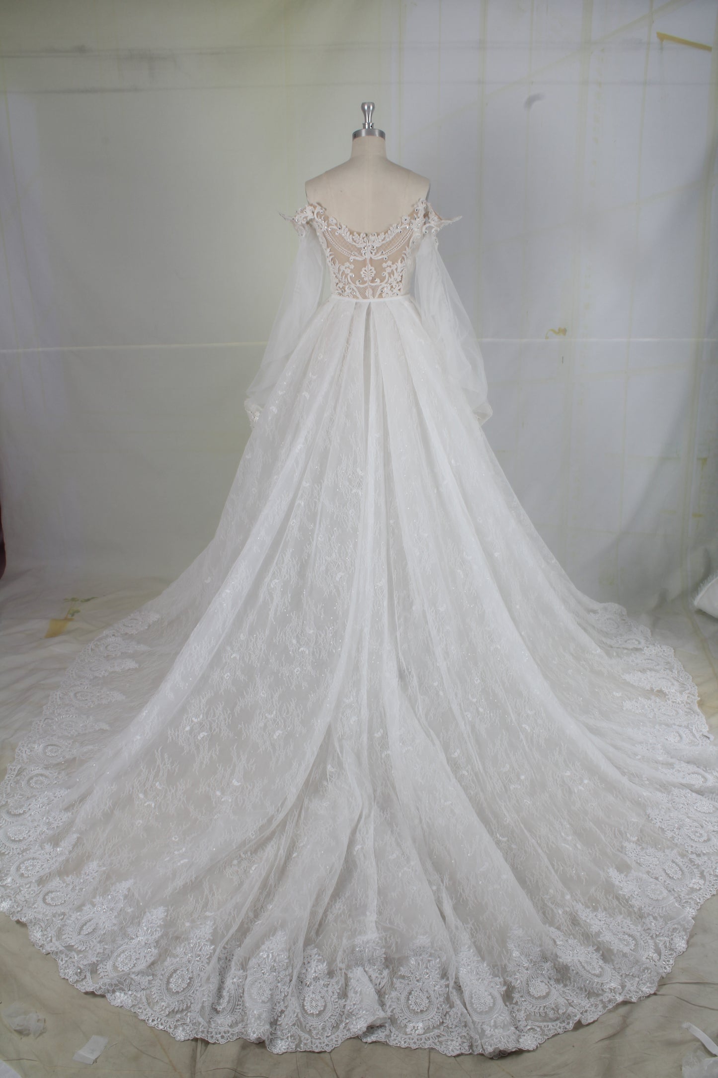 C2023-Hafizi - Off the shoulder cuff bishop long sleeve wedding gown