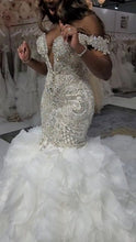 C2022-FF787 - Vestido de novia de vuelo, con hombros descubiertos, pedrería de cristal de Swarovski y falda sirena de tul con volantes