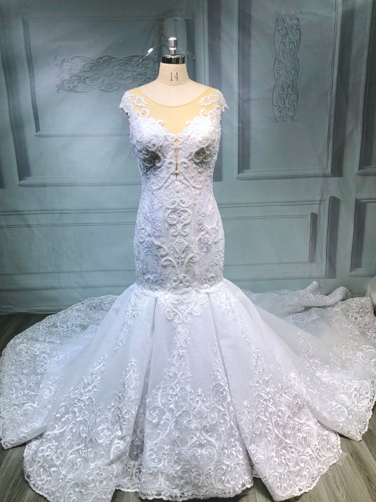 Estilo ED001: vestido de novia ajustado a vuelo bordado con manga japonesa corta
