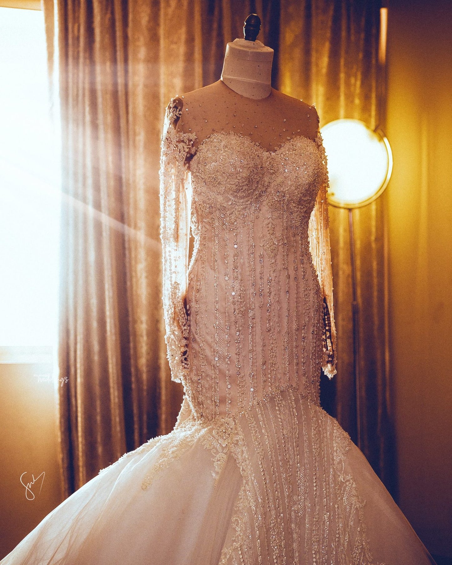 C2019-LSF19 - Sheer long sleeve fit-n-flare wedding gown for plus size Darius Couture C2019-LSF19 - Sheer long sleeve fit-n-flare wedding gown for plus size Darius Couture