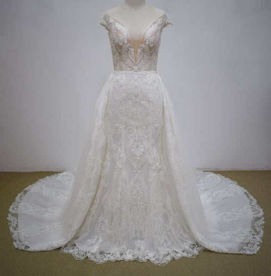 Estilo MA21013 - Vestido de novia bordado con manga japonesa de Darius Cordell