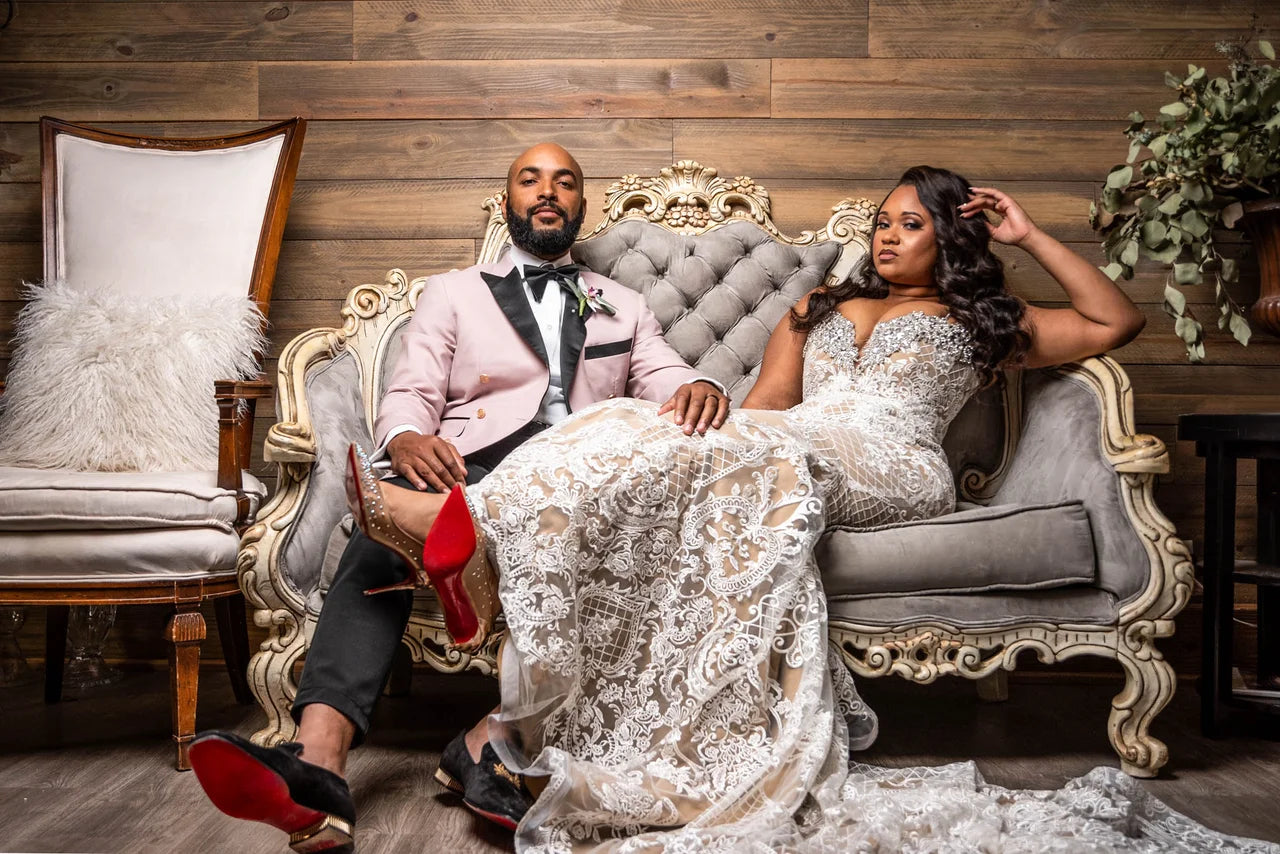 C2021-TT01 - fitted plus size strapless wedding gown with sweetheart bust line and fitted mermaid figure