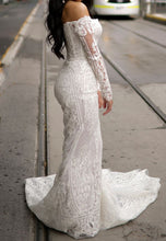C2022-OTS272 - Vestido de novia ajustado de manga larga con hombros descubiertos