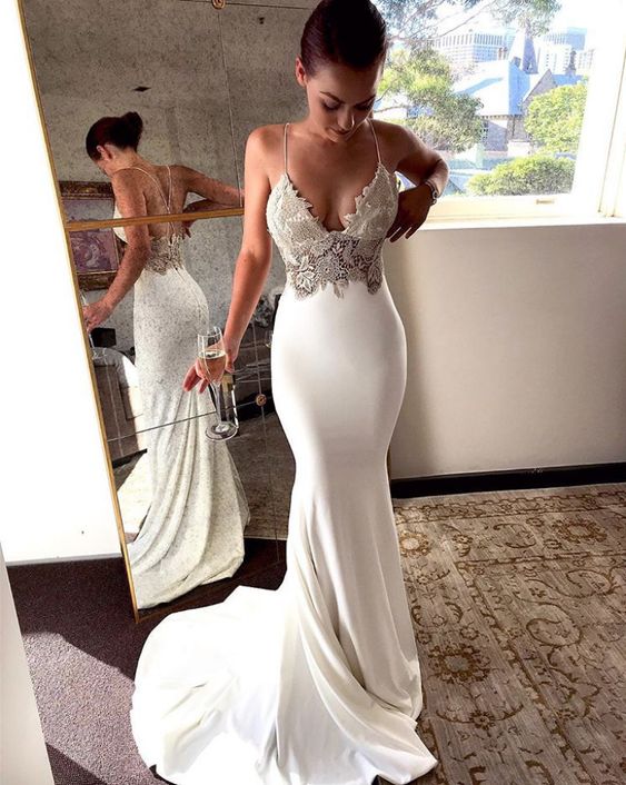 C2022-fb66 - Slinky & Sexy spaghetti strap wedding gown