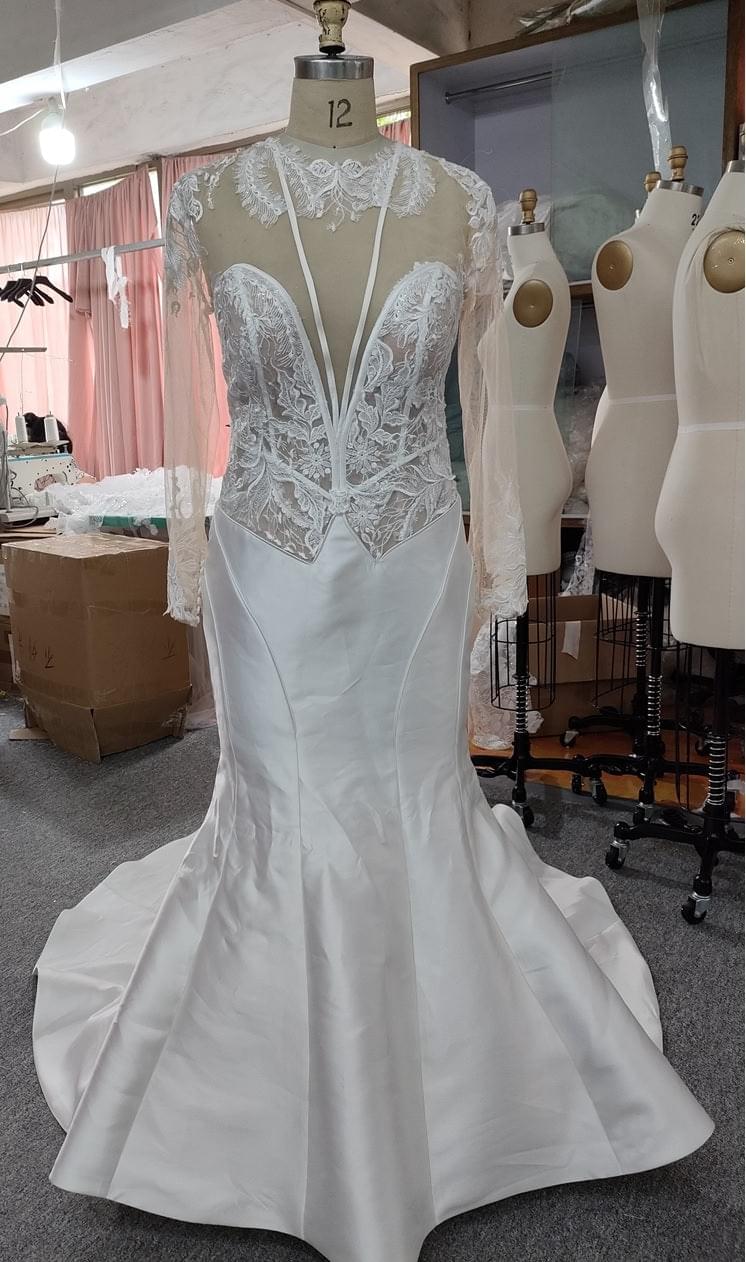 C2021-aSEllis - Robe de mariée inspirée à manches longues et corsage transparent 