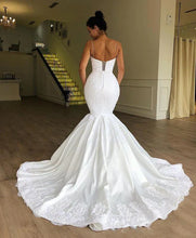 C2022-ms55 - Vestido de novia de encaje entallado y con vuelo y tirantes finos