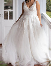 C2022-pSSV - vestido de novia evasé de talla grande con escote en V y sin mangas