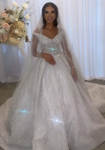 C2022-OFB227 - vestido de novia formal con hombros descubiertos y cuentas brillantes