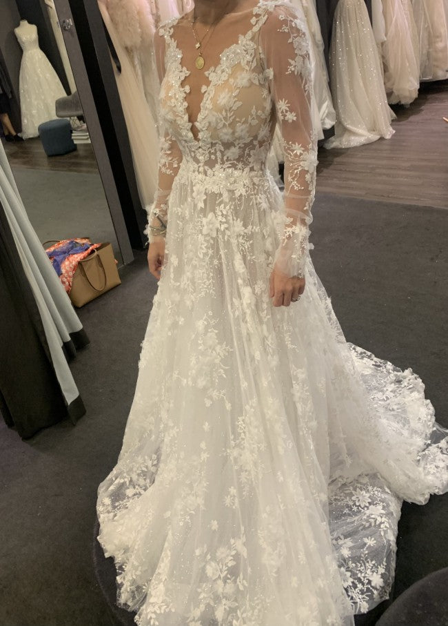 C2022-LSV003 - robe de mariée trapèze transparente à manches longues avec motif floral