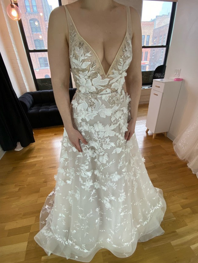 C2022-SV464 a-line style sleeveless low cut v-neck wedding gown