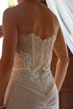 C2022-SL661 strapless fit-n-flare vintage style lace wedding gown