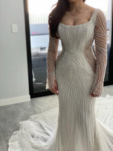 C2023-SLS700 vestido de novia transparente con cuello redondo y manga larga con cuentas