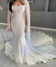 C2023-SLS700 vestido de novia transparente con cuello redondo y manga larga con cuentas