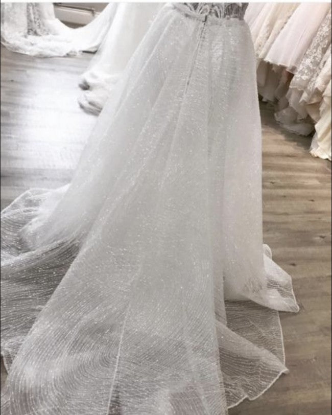 C2023-sos377 robe de mariée fourreau ajustée sans bretelles sexy