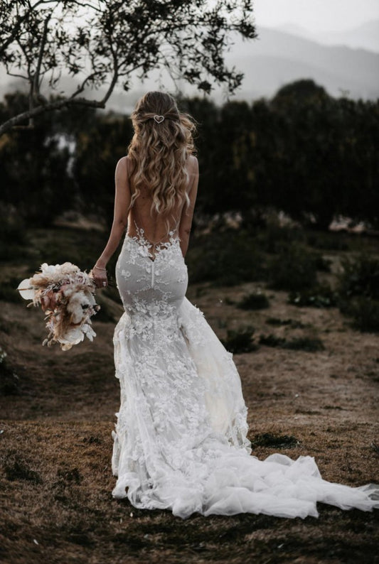 C2023-GL40 - sexy sleeveless v-neck 3D flower motif wedding gown
