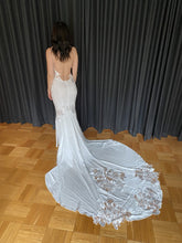 C2023-cn71 vestido de novia ajustado sin mangas con cuello vuelto
