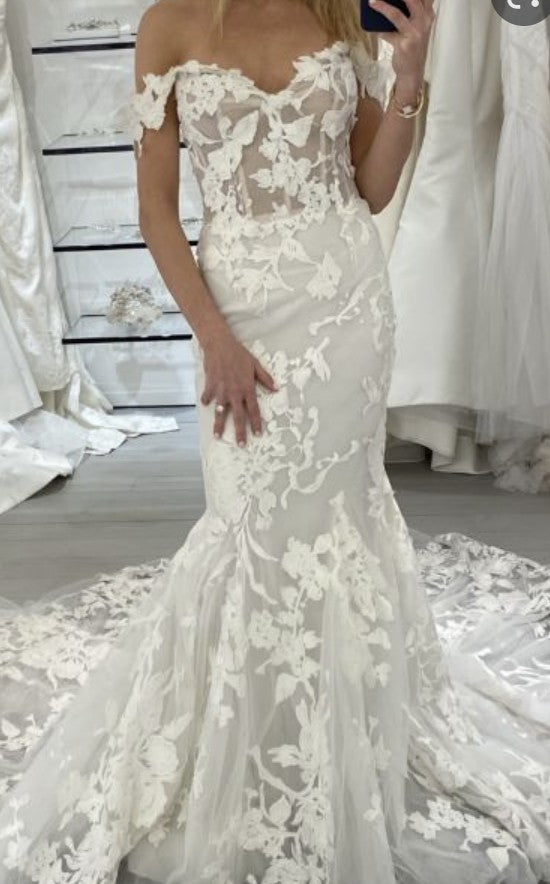 C2023-oS44b off the shoulder fitted lace wedding gown