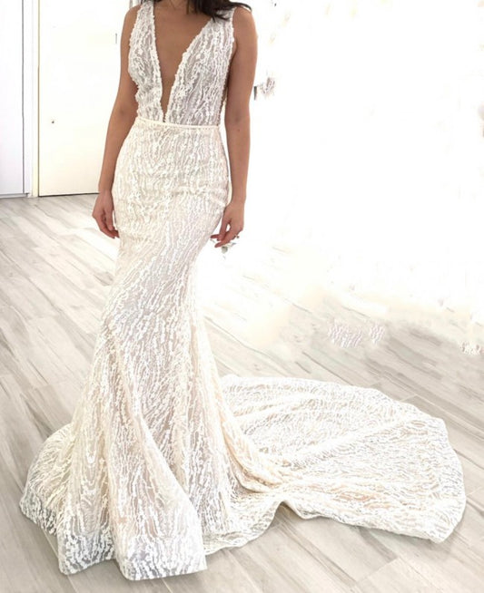 Robe de mariée sexy sans manches, col en v, perlée, C2022-SV282 