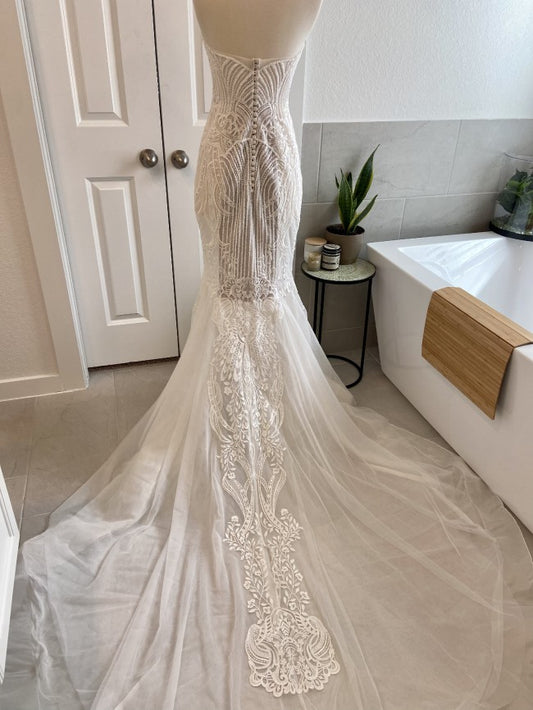 C2022-ES881 Robe de mariée bustier ajustée et évasée 