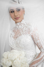 C2023-LS619 - Vestido de novia de corte sirena y manga larga con escote ilusión