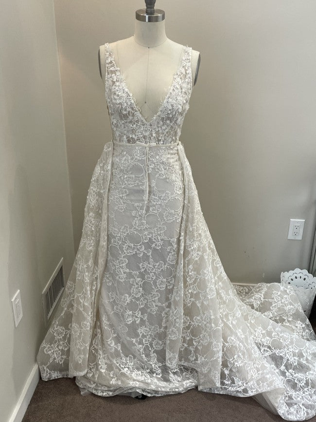 C2022-VL199 Robe de mariée en dentelle sans manches, col en V, avec traîne amovible