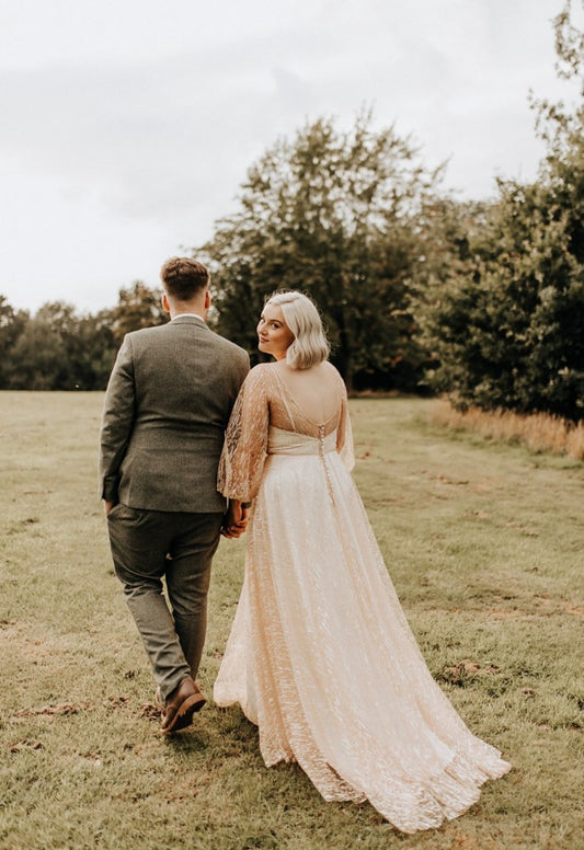 C2022-SSL76 - Robe de mariée grande taille à manches Bishop transparentes