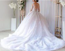 C2022-sbs008 - Vestido de novia de manga larga con pedrería transparente