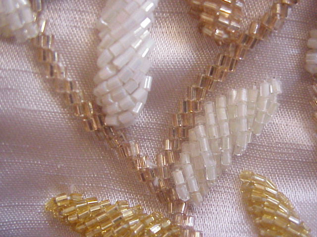 Style #B2028 Darius Cordell Robe de bal à manches 3/4 pour mère de la mariée