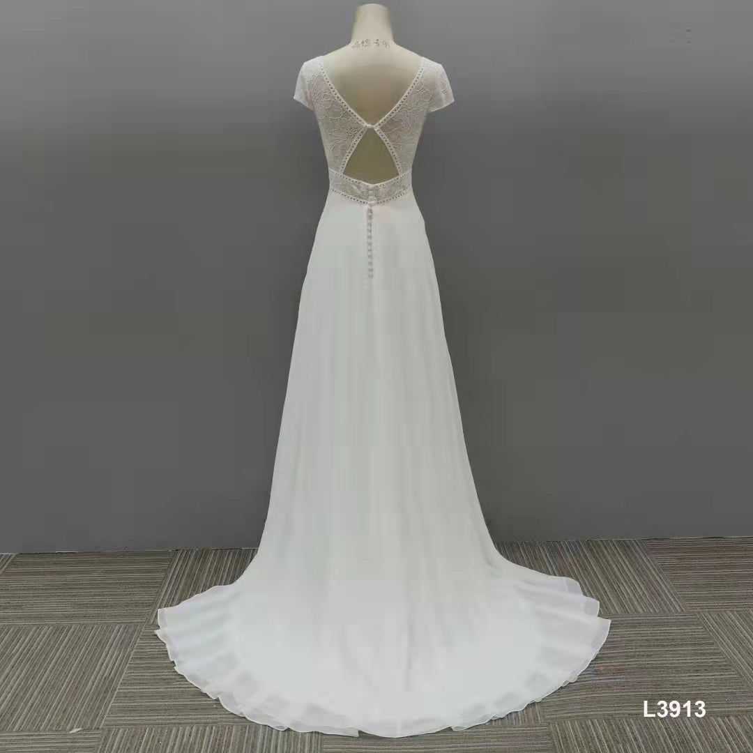 Style #L3913 - Robe de mariée taille empire à mancherons 
