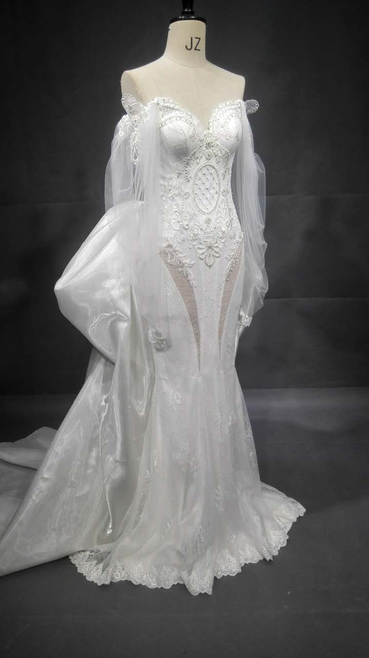 Vestido de novia de manga larga transparente de alta costura a la venta 