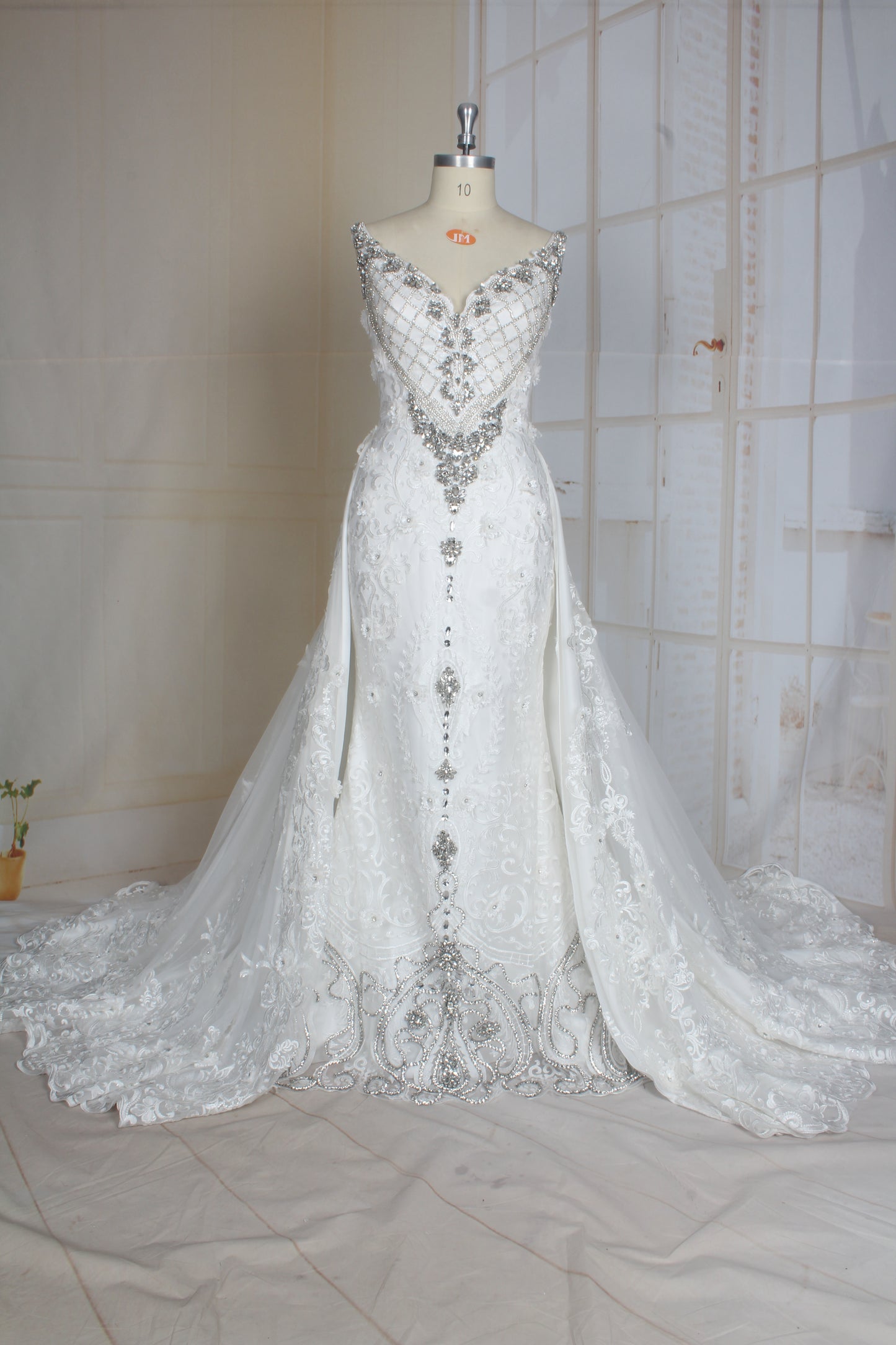 Wedding Gowns Almodal Dress Prices Leo Almodal, Custom-made Preowned Wedding Dress Stillwhite Wedding Gowns Almodal Dress Prices Leo Almodal, Custom-made Preowned Wedding Dress Stillwhite