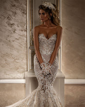 C2022-VB88 - vestido de novia ajustado a vuelo sin tirantes con cuentas de cristal de Swarovski