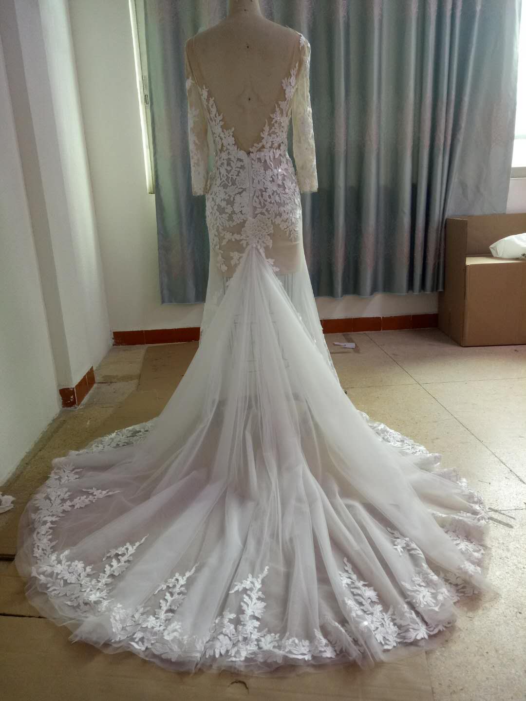 Estilo #ST17809 - Vestido de novia de manga larga inspirado en Berta de DARIUS